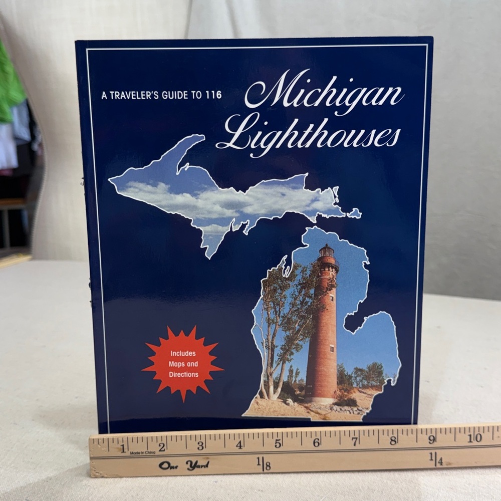 Michigan Lighthouses Guidebook - A Traveler’s Guide to 116 Michigan Lighthouses - Picture 16 of 16
